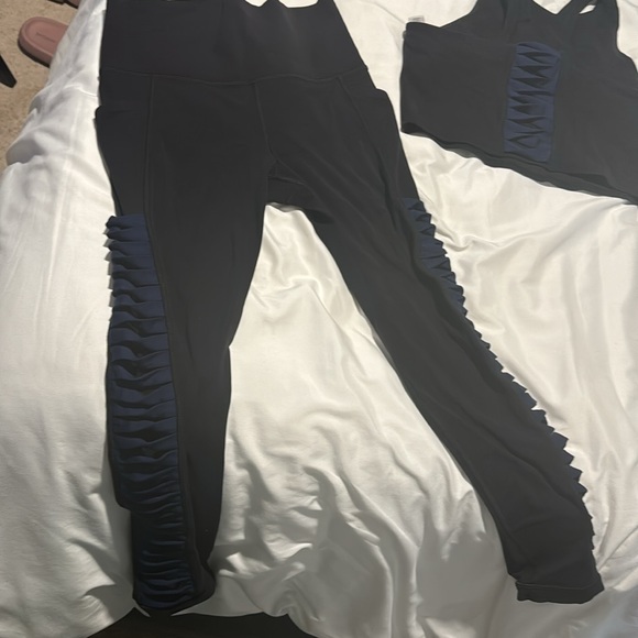 Athleta workout or athleisure outfit - Picture 3 of 5